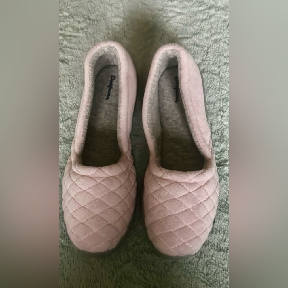 WOMEN’S DEARFOAMS PINK‎ SLIPPERS